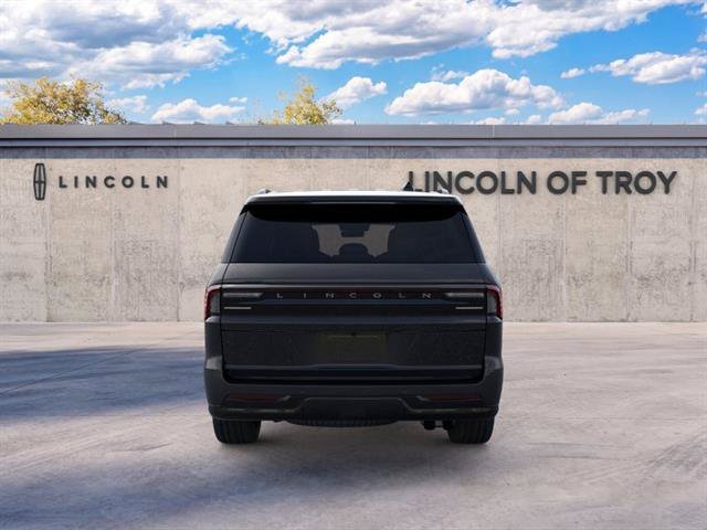 New 2026 Lincoln Navigator Reserve w/ Jet Appearance Package AWD/4WD image 5