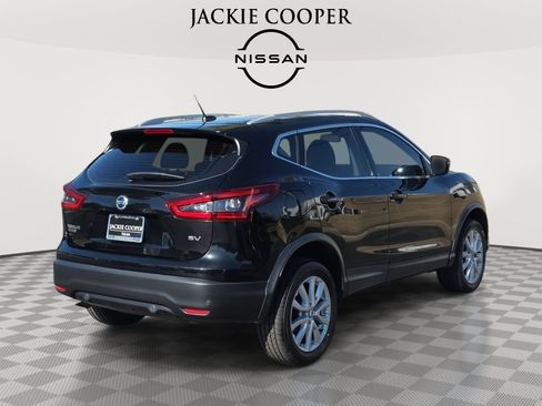 Used 2020 Nissan Rogue Sport SV image 5