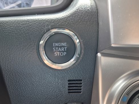 Used 2023 Toyota 4Runner Limited AWD/4WD image 36