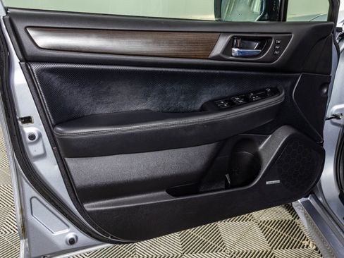 Used 2016 Subaru Legacy 2.5i Limited image 38