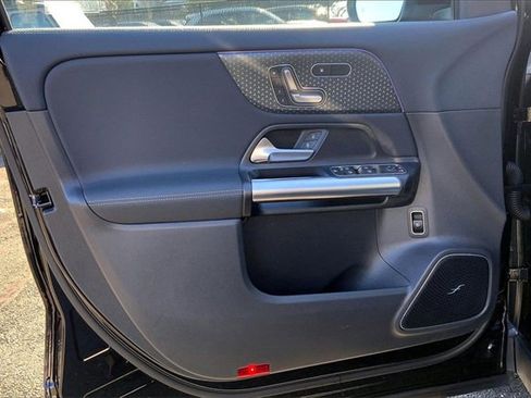 Used 2025 Mercedes-Benz GLA 250 4MATIC image 18