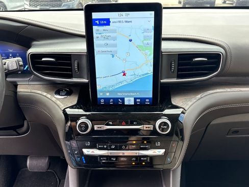 Used 2021 Ford Explorer Platinum w/ Equipment Group 601A image 24