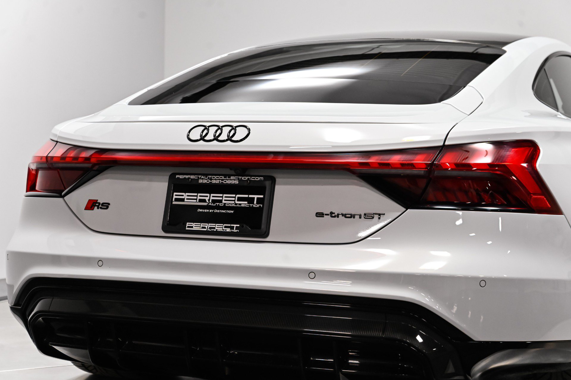 Used 2022 Audi RS e-tron GT w/ Year 1 Package AWD/4WD image 46