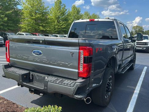 Used 2024 Ford F250 XLT w/ XLT Premium Package AWD/4WD image 3
