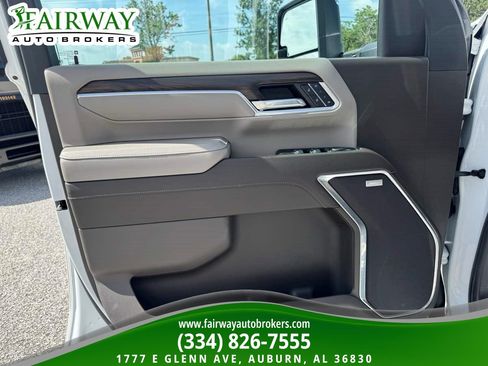 Used 2024 GMC Sierra 2500 SLT w/ SLT Premium Package AWD/4WD image 27