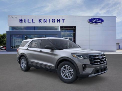 New 2026 Ford Explorer Active w/ Active Comfort Package image 7