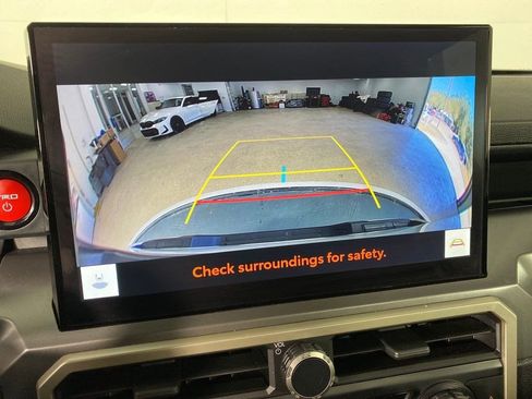 Used 2024 Toyota Tacoma TRD Sport image 26