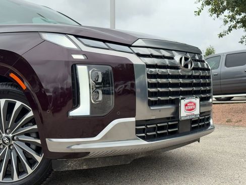 Used 2024 Hyundai Palisade Calligraphy AWD/4WD image 3