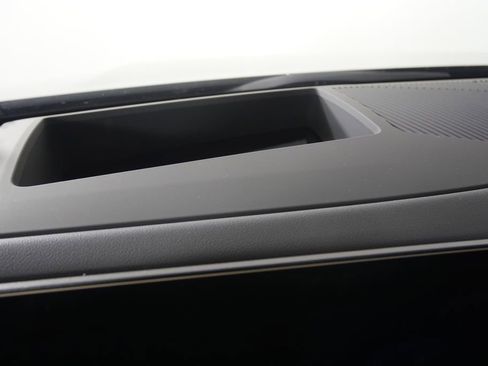 Certified 2025 BMW 530i image 21