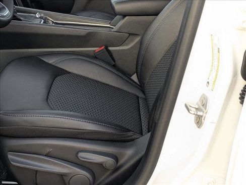 New 2026 Jeep Compass Latitude image 4