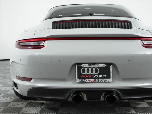 Used 2018 Porsche 911 Targa 4 GTS image 49