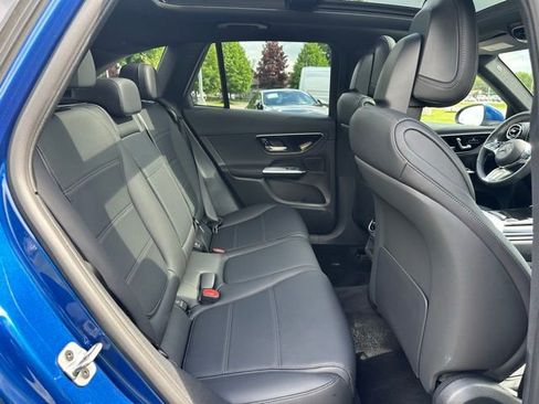Used 2026 Mercedes-Benz GLC 300 4MATIC image 21