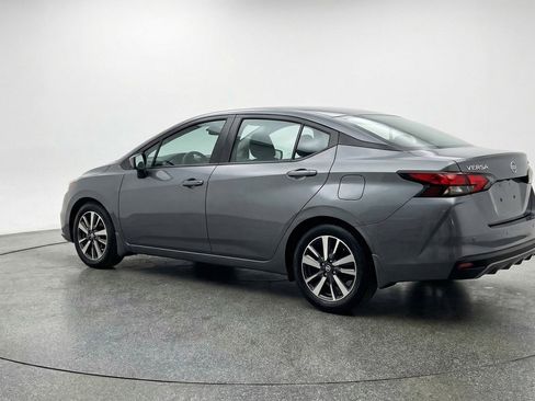 Used 2025 Nissan Versa SV image 5