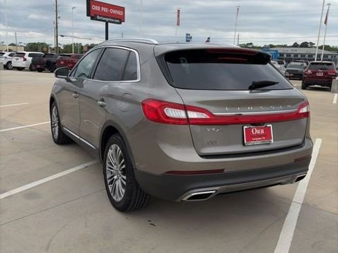 Used 2017 Lincoln MKX Reserve w/ Lincoln MKX Climate Package image 6