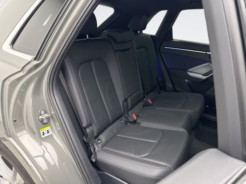 Used 2022 Audi Q3 2.0T Premium Plus w/ Premium Plus Package image 19