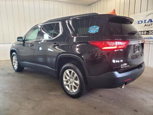 Used 2021 Chevrolet Traverse LT FWD image 4