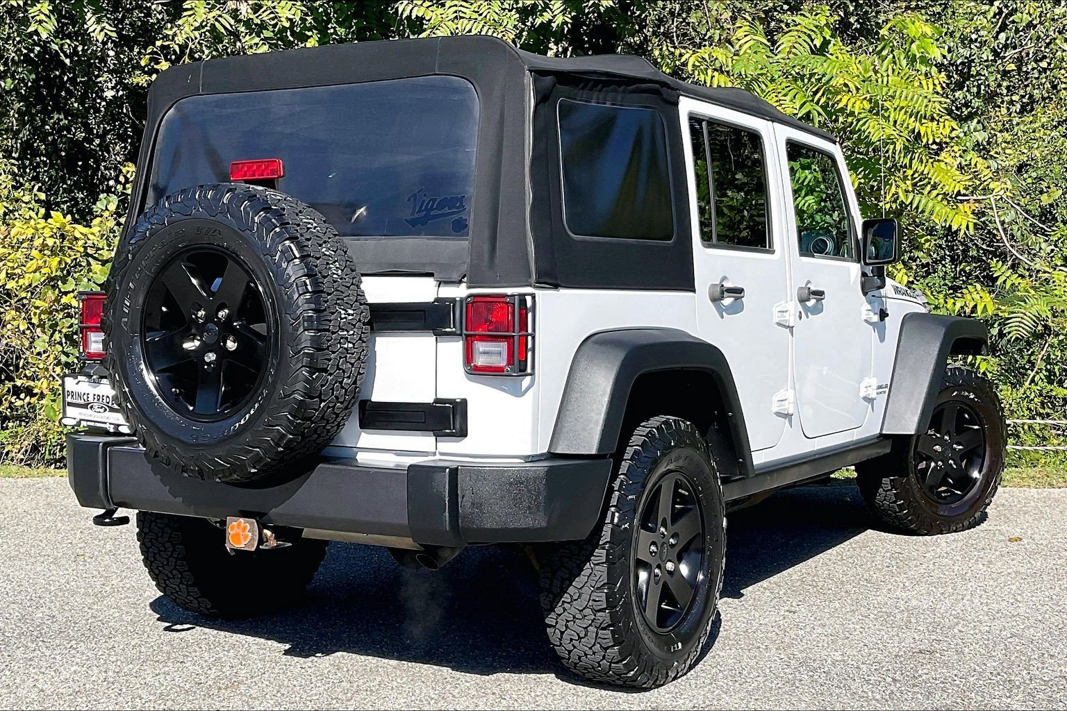 Used 2017 Jeep Wrangler Unlimited Sport AWD/4WD image 13