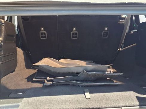 Used 2018 Jeep Wrangler Unlimited Sahara AWD/4WD image 23