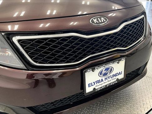 Used 2023 Hyundai Elantra SEL w/ Preferred Accessory Package FWD image 29