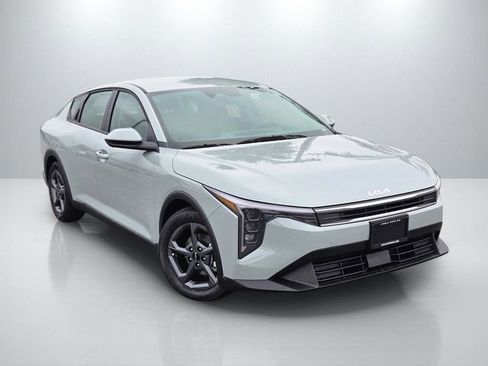 New 2026 Kia K4 FWD image 1
