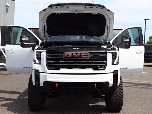 Used 2025 GMC Sierra 3500 AT4 AWD/4WD image 43