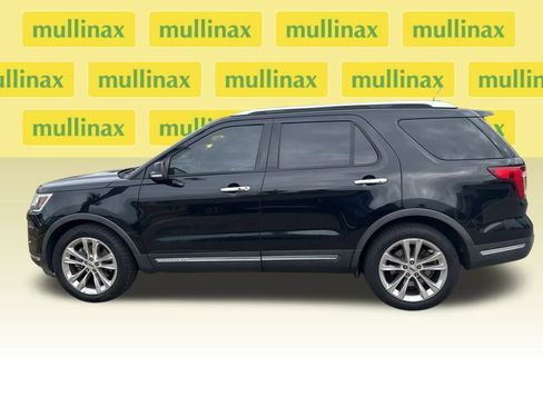 Used 2018 Ford Explorer Limited w/ Equipment Group 301A image 2