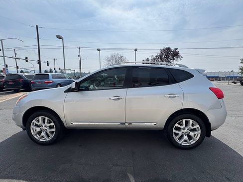 Used 2013 Nissan Rogue SL AWD/4WD image 6