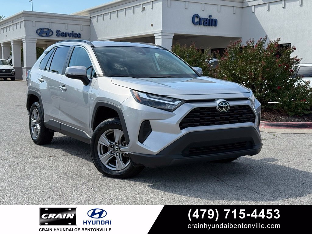 Used 2024 Toyota RAV4 XLE FWD image 1