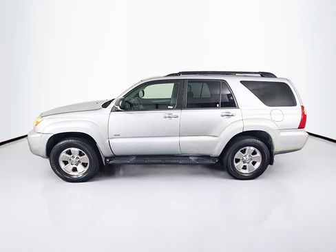 Used 2008 Toyota 4Runner SR5 RWD image 4