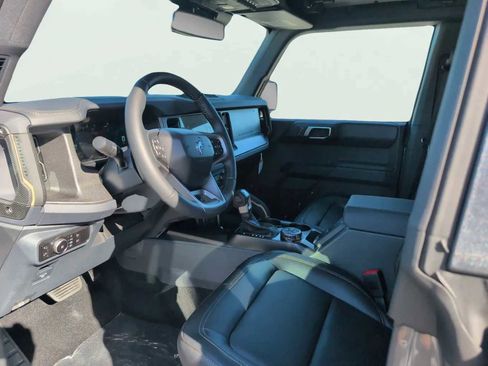 New 2025 Ford Bronco Badlands image 7