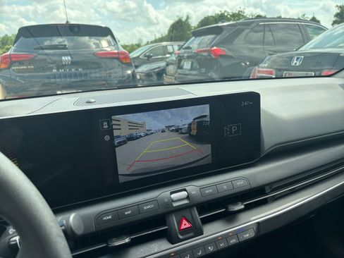 Used 2025 Kia K4 LXS image 22