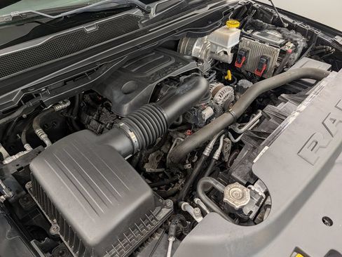 Used 2020 RAM 1500 Big Horn AWD/4WD image 31