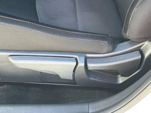 Certified 2025 Nissan Sentra SR image 14