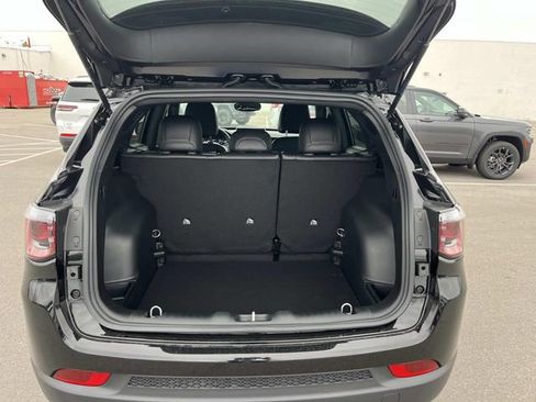 New 2026 Jeep Compass Latitude AWD/4WD image 11