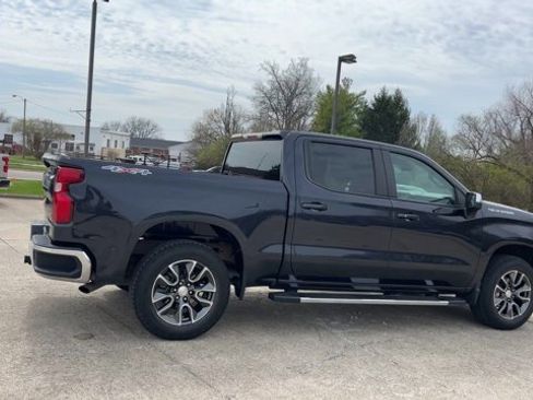 Used 2023 Chevrolet Silverado 1500 LT image 9