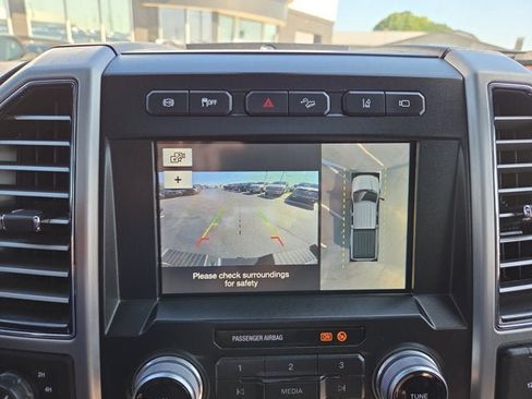 Used 2019 Ford F250 Platinum w/ Platinum Ultimate Package AWD/4WD image 20