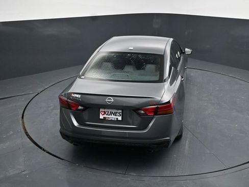 Used 2025 Nissan Altima 2.5 SR image 44