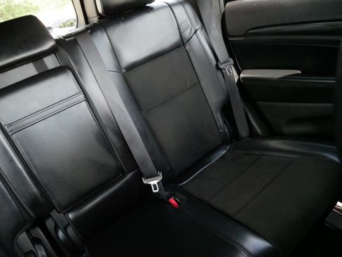 Used 2019 Jeep Grand Cherokee Altitude AWD/4WD image 14