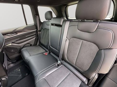 New 2026 Jeep Grand Cherokee Altitude AWD/4WD image 26