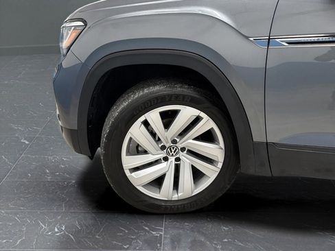 Used 2022 Volkswagen Atlas Cross Sport SE image 33