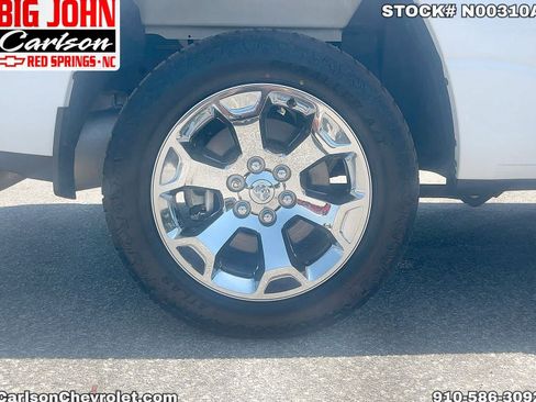 Used 2024 RAM 1500 Big Horn AWD/4WD image 40