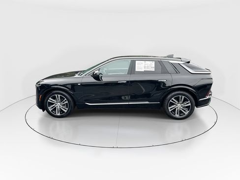 Used 2024 Cadillac Lyriq Luxury RWD image 5