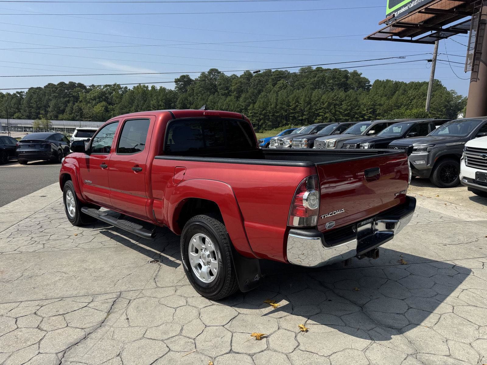 Used 2014 Toyota Tacoma 4x4 Double Cab w/ SR5 Package image 10