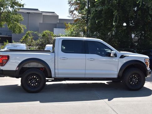 Used 2025 Ford F150 Raptor AWD/4WD image 6