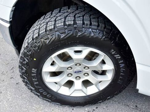 Used 2023 Ford F150 XLT image 32