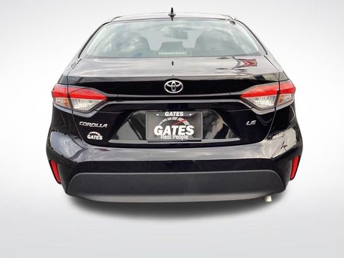 Used 2025 Toyota Corolla LE FWD image 8