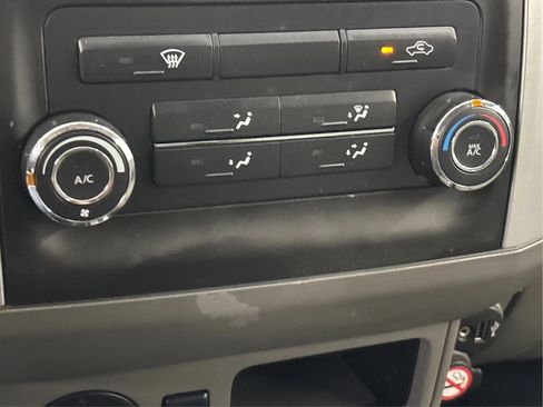 Used 2019 Nissan Frontier S image 37