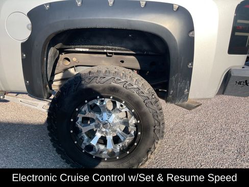 Used 2010 Chevrolet Silverado 1500 LT w/ Power Pack Plus image 9