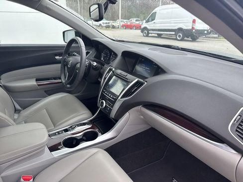 Used 2016 Acura TLX V6 image 29