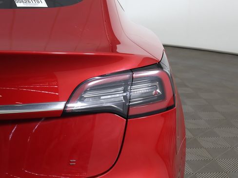 Used 2018 Tesla Model 3 Long Range image 16